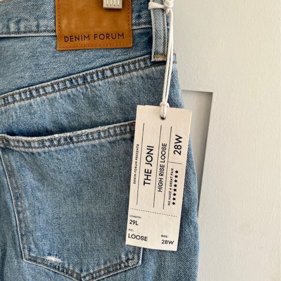 Aritzia Joni Jeans Never Worn - Picture 3 of 3